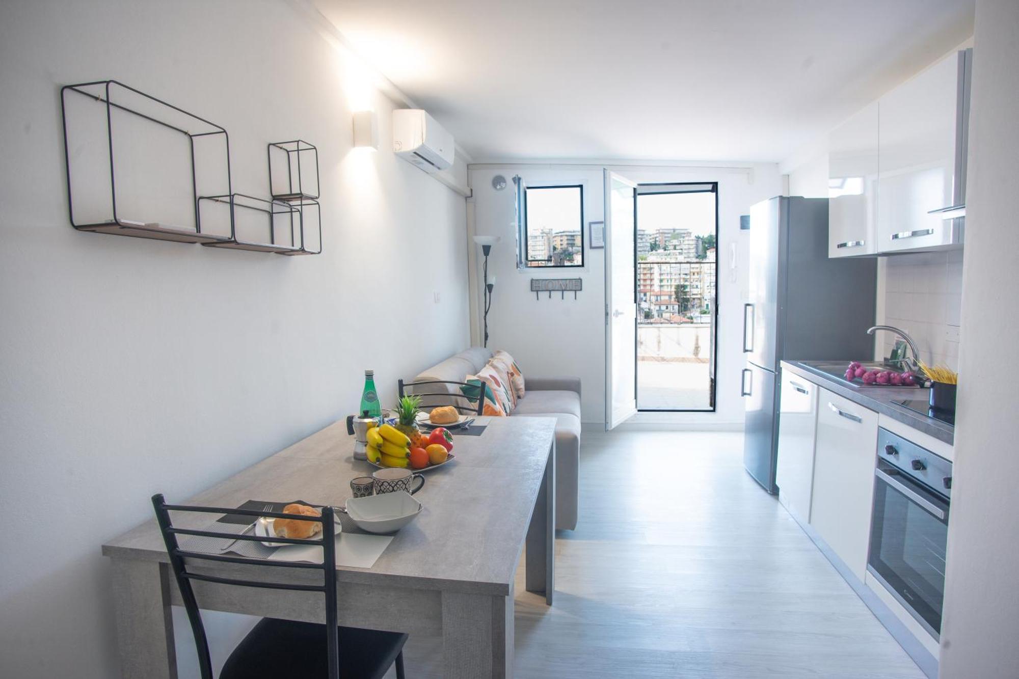 Sea View Historic Center - Happy Rentals Sanremo Luaran gambar